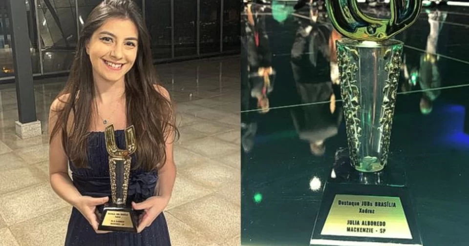 Júlia de Jandira, melhor enxadrista da temporada 2021.