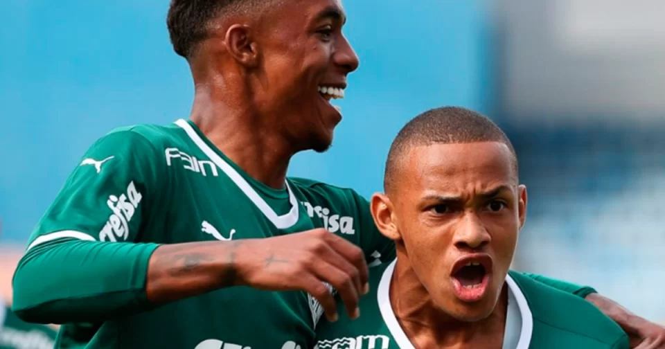 Palmeiras faz 2 a 0 no Botafogo Carioca pelo Brasileirão Sub 20 em Barueri.