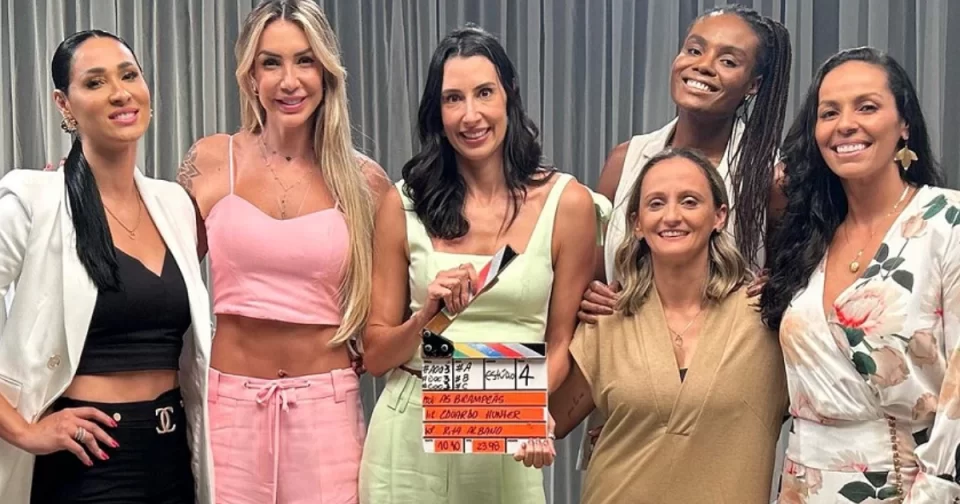 Capitã do Osasco Vôlei, a central Fabizona e outras bicampeãs olímpicas em documentário promocional para Paris 24.