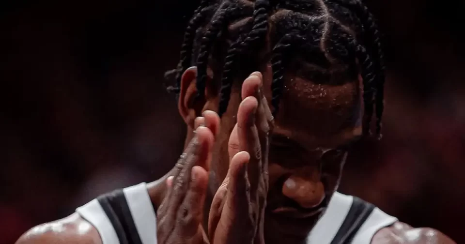 Jogador de basquete Jhonatan Luz é do Flamengo e maior campeão do NBB.