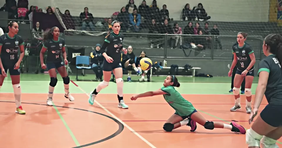 Barueri tem quatro equipes nas bases do Estadual de Vôlei Feminino.
