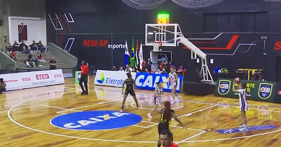 Araraquara elimina Mesquita e avança às semifinais da Liga de Basquete Feminino.