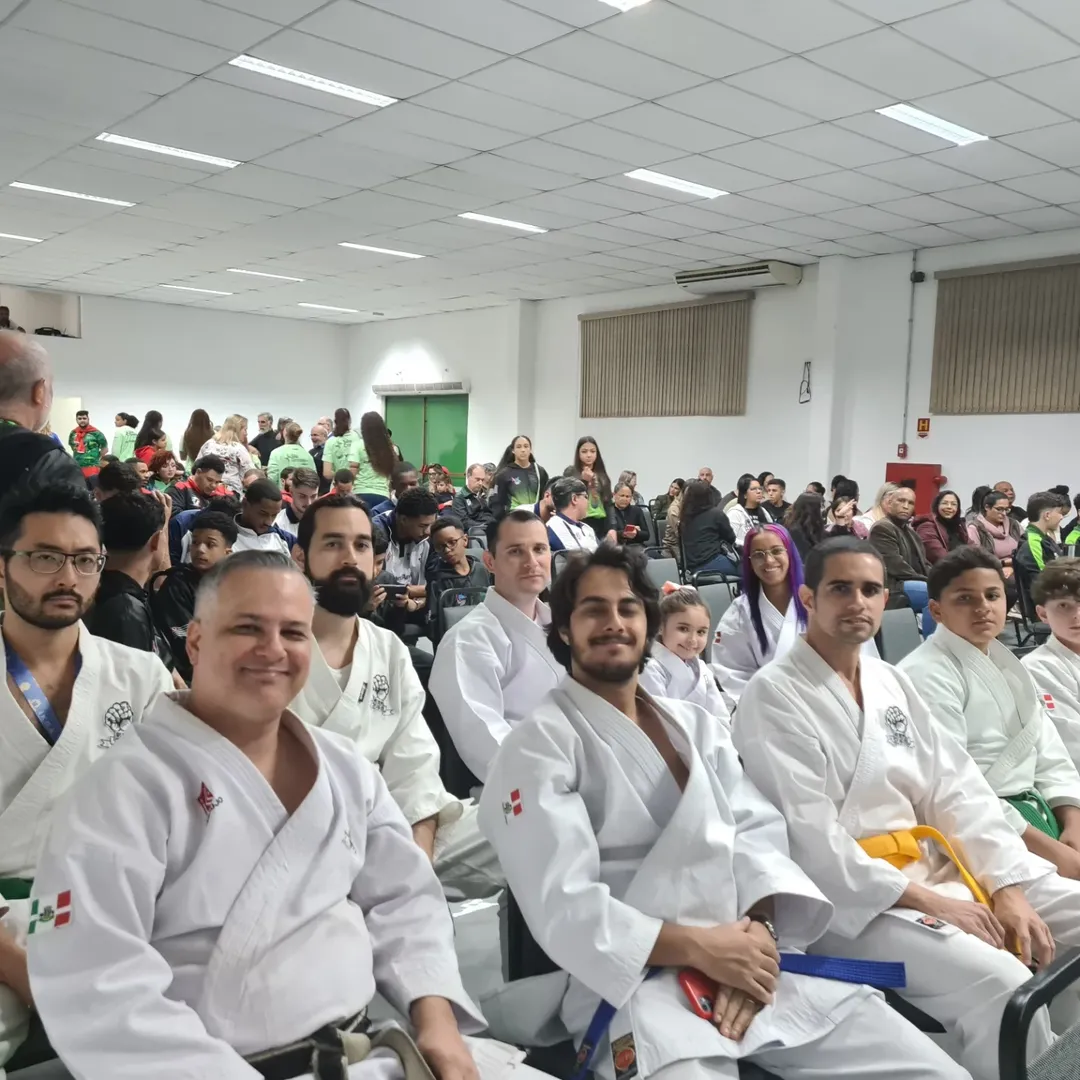Delegação de Osasco nos Jogos Regionais é homenageada.