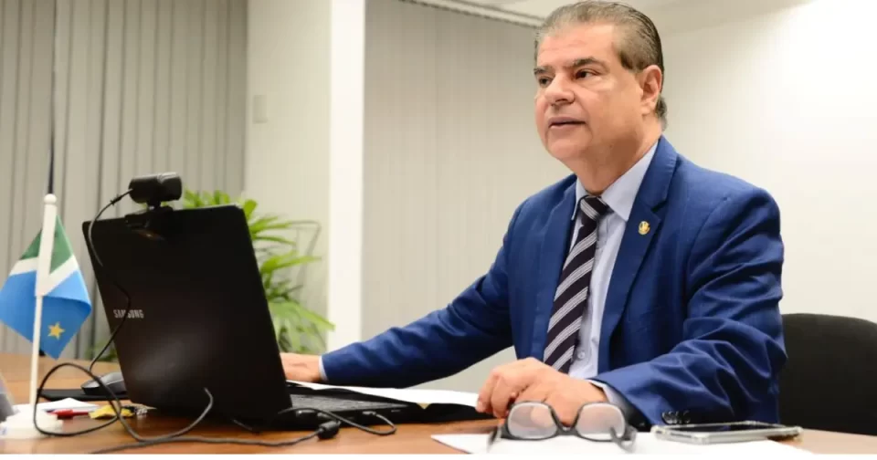Senadores do Brasil estão nos Estados Unidos por diálogo sobre tarifaço.
