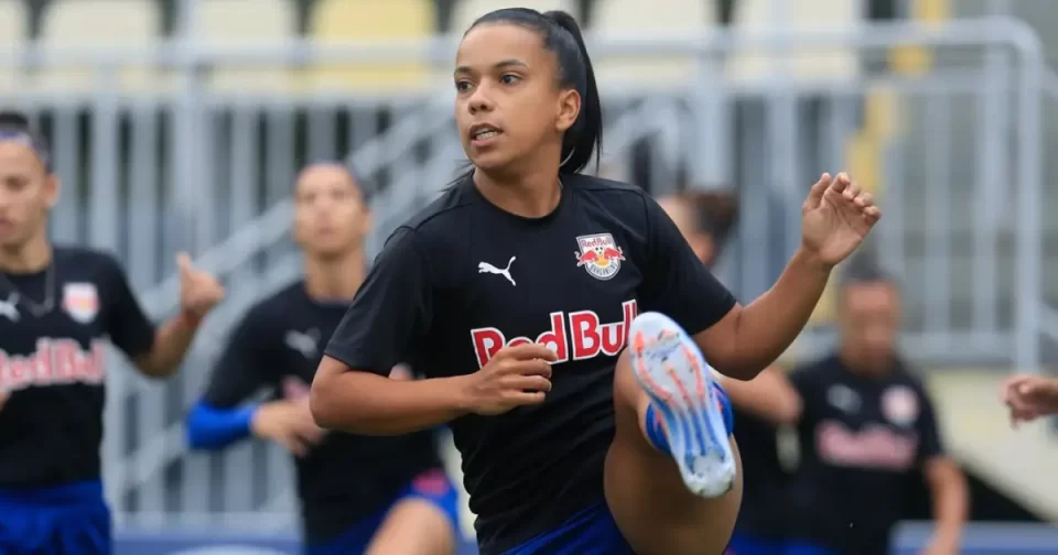 Bragantino retoma apronto para sequência do futebol feminino - Campeonato Paulista e Campeonato Brasileiro.