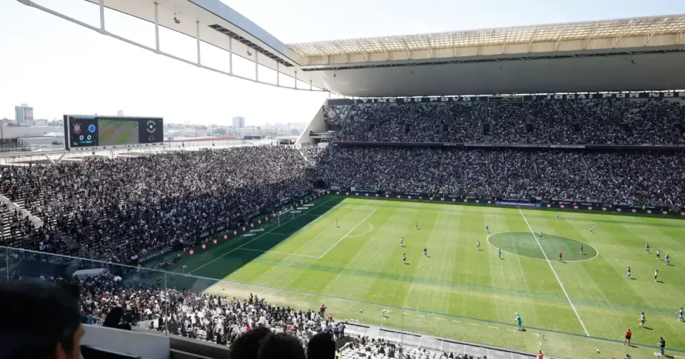 Final do Brasileirão Feminino entre Corinthians e Cruzeiro marca recorde de bilheteria - mais de R$1 milhão.