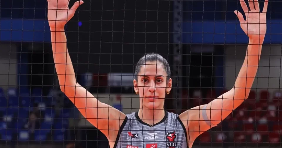 Diana de Barueri, central do Bauru, volta a enfrentar a equipe nativa, terceira rodada da Superliga.