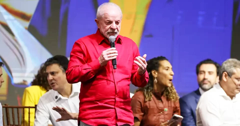 Presidente Lula confirma reunião Brasil-EUA por tarifaço.