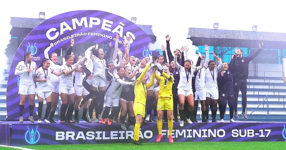 Campeão brasileiro Sub 17, o Corinthians pega o Audax nas quartas de final do Campeonato Paulista da categoria.