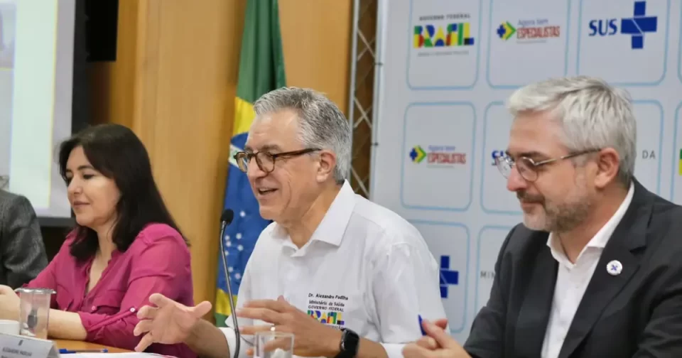 Ministério da Saúde anuncia rede de hospitais, medicina avançada e especializações dentro do SUS.