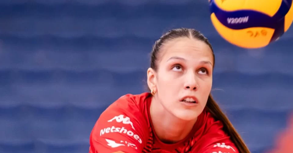 Vindo de três derrotas seguidas na Superliga, Barueri desafia vice-líder Minas em BH.