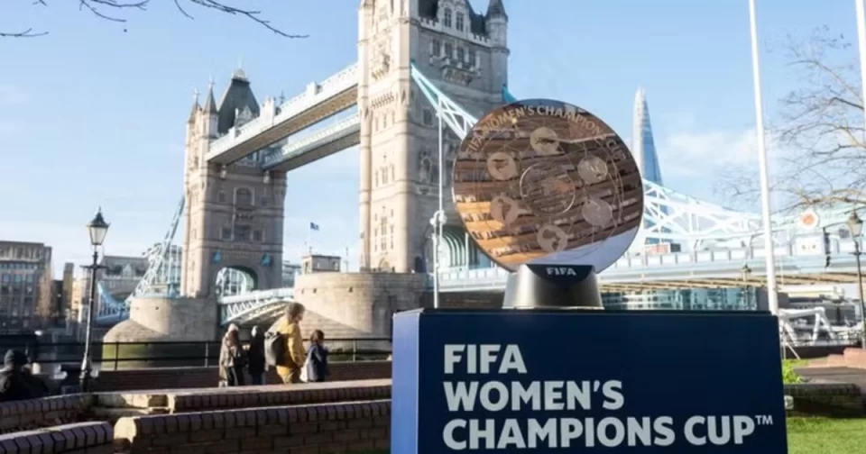 Hoje decidindo o Mundial de Clubes, hà dez anos o Corinthians retomava o feminino em parceria com o Audax,.