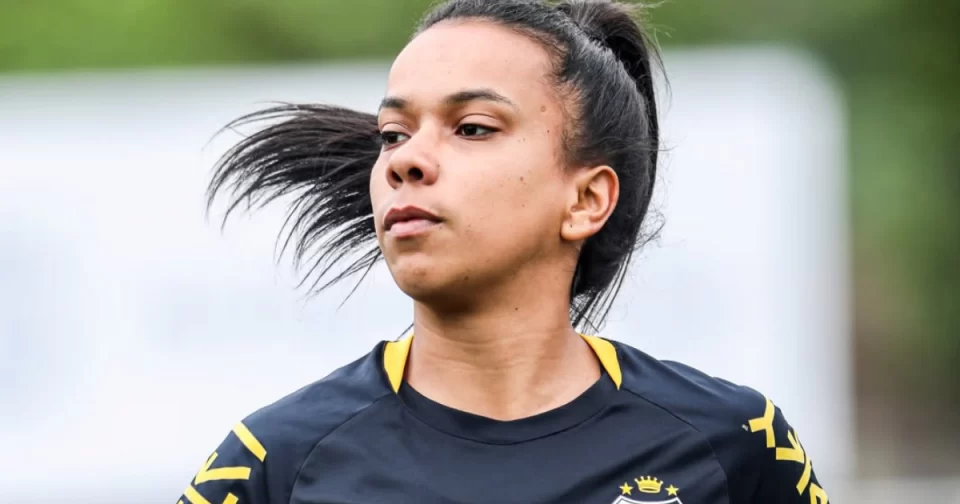 Vivian de Osasco em apronto com o Santos para o Brasileirão em fevereiro.