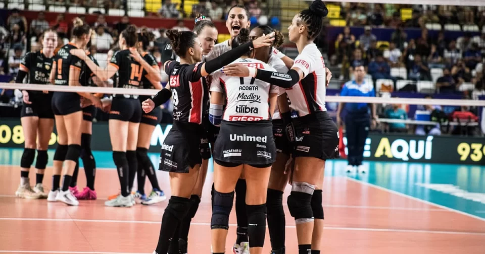 Bauru se vinga de Osasco vencendo com três sets direto - campeão do Sul-americano de Clubes em Lima.