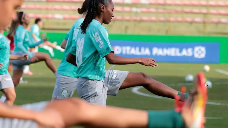 Palestrinas recebem Gurias Coloradas em Barueri pela 14ª rodada do Brasileirão.