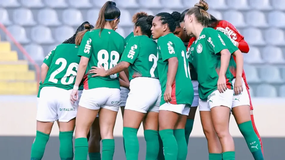 Palestrinas fazem 2 a 0 no Bragantino pelo Paulista Sub 20 em Barueri.