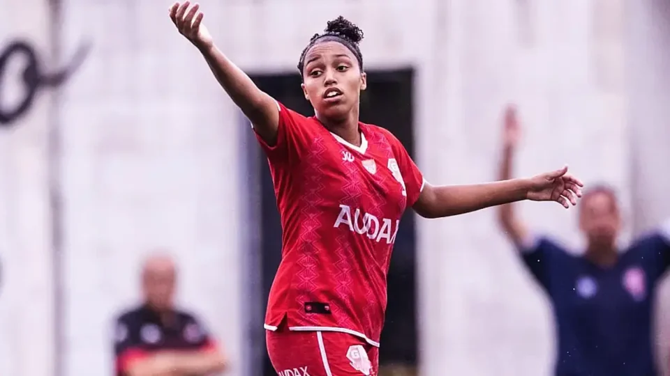 Kimberlly do Audax é vice-artilheira do Paulista Sub 20 com seis gols.