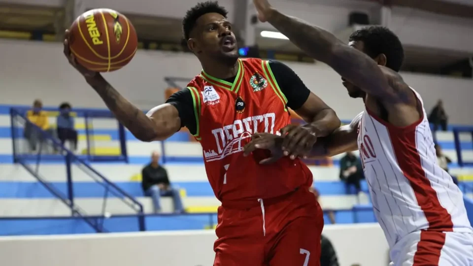 Entre os maiores campeões do NBB, Jhonatan de Osasco reforça a Coruja que estreia dia 17 no nacional.